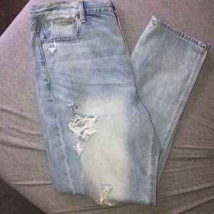 American Eagle mom jeans